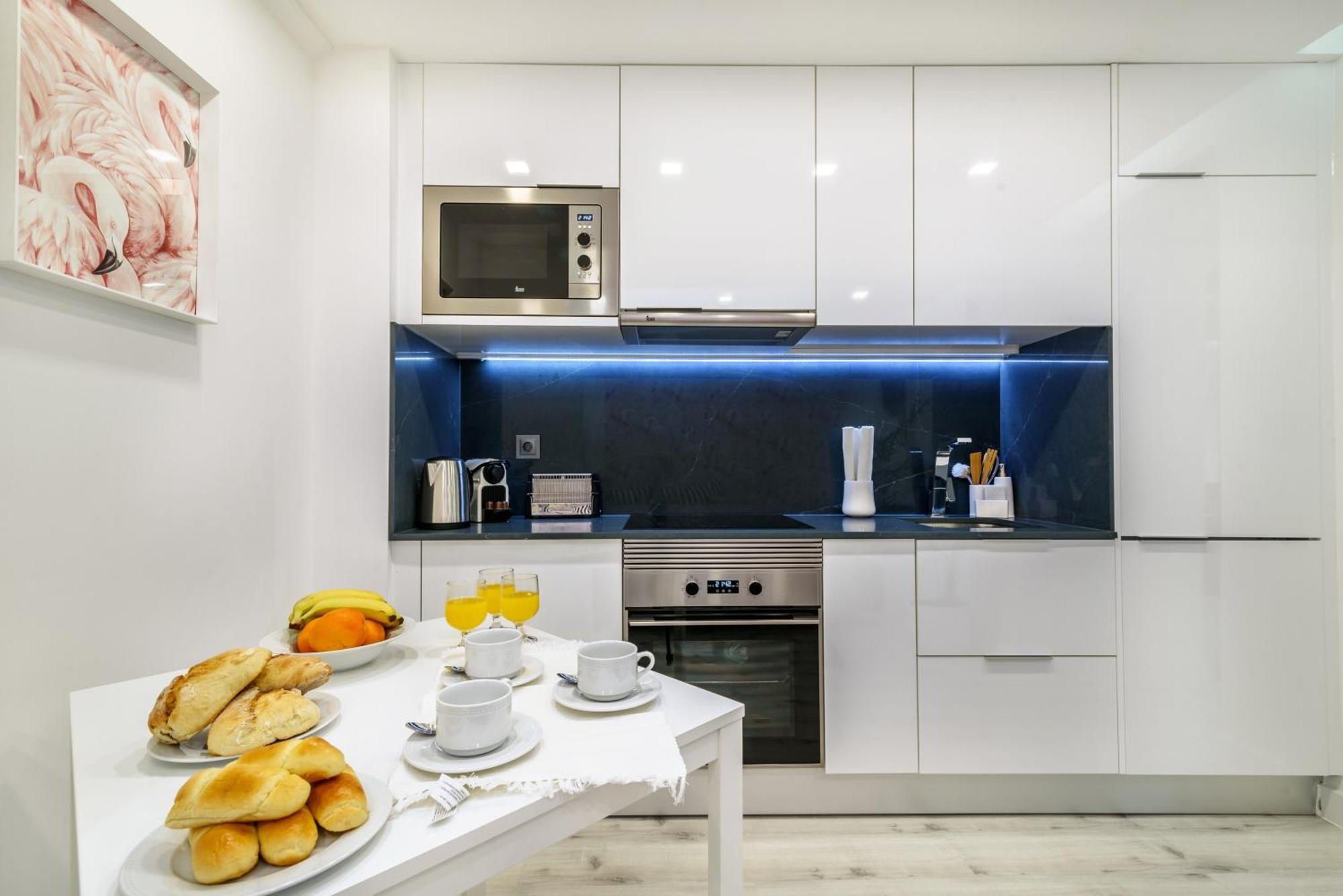 Whome City Chic Escape: Your Stylish Haven In Downtown Lisboa Exteriör bild