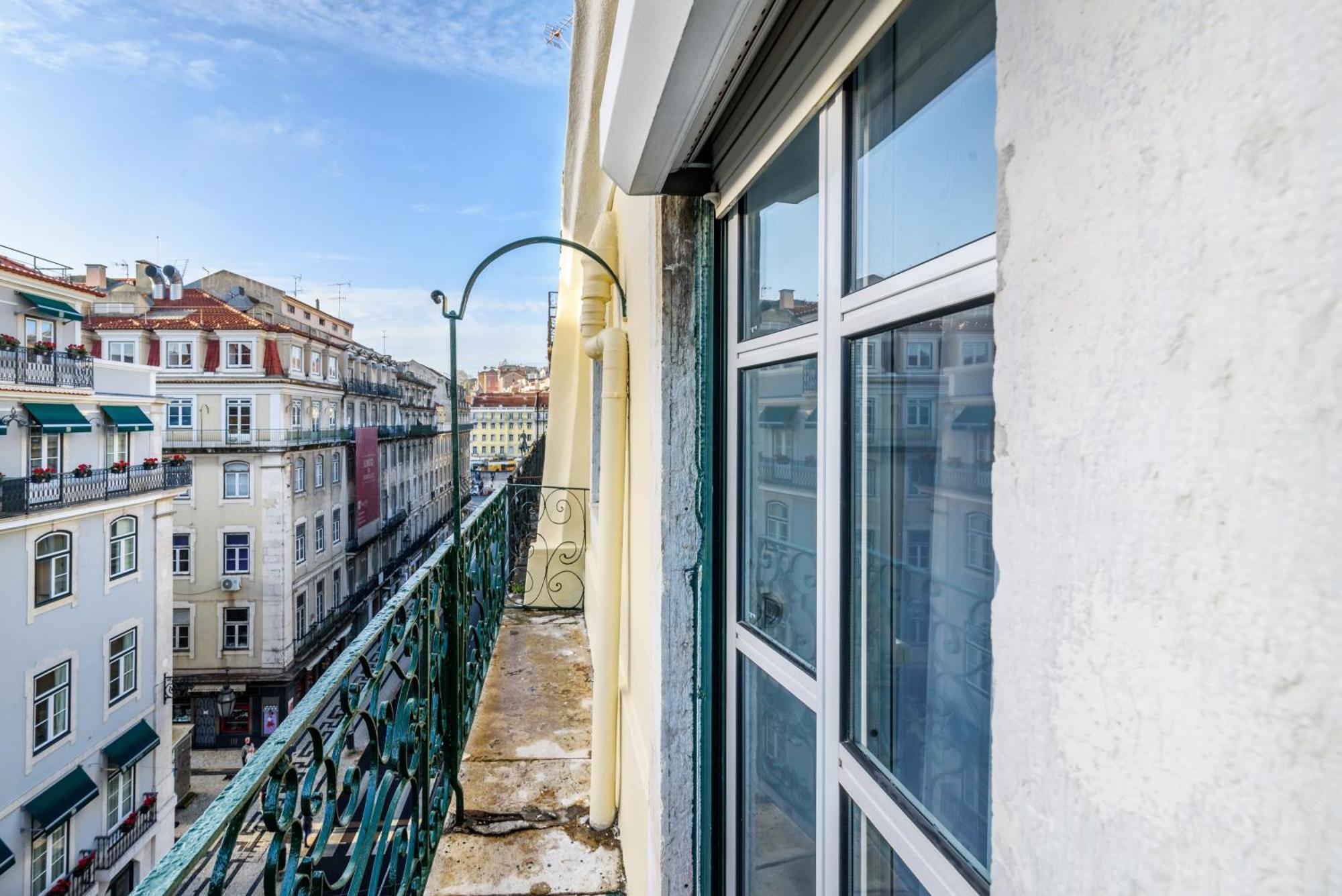 Whome City Chic Escape: Your Stylish Haven In Downtown Lisboa Exteriör bild